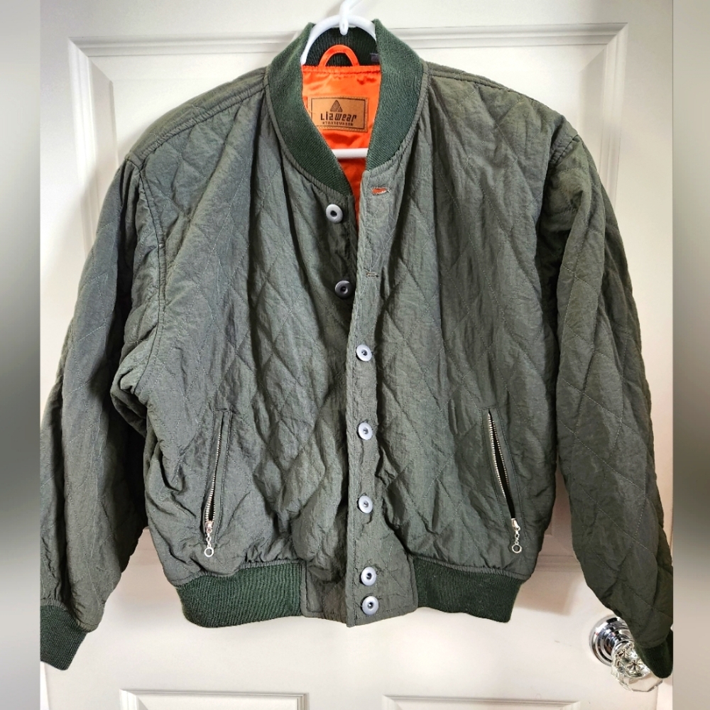 Liz Claiborne  Vintage Olive Green Quilted Bomber Jacket